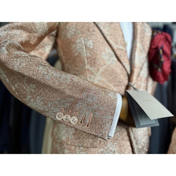 NWT INCREDIBLE One-of-a-Kind Coral Floral Peak Lapel Tom Ford Suit 38R US/48R IT - Picture 12 of 16